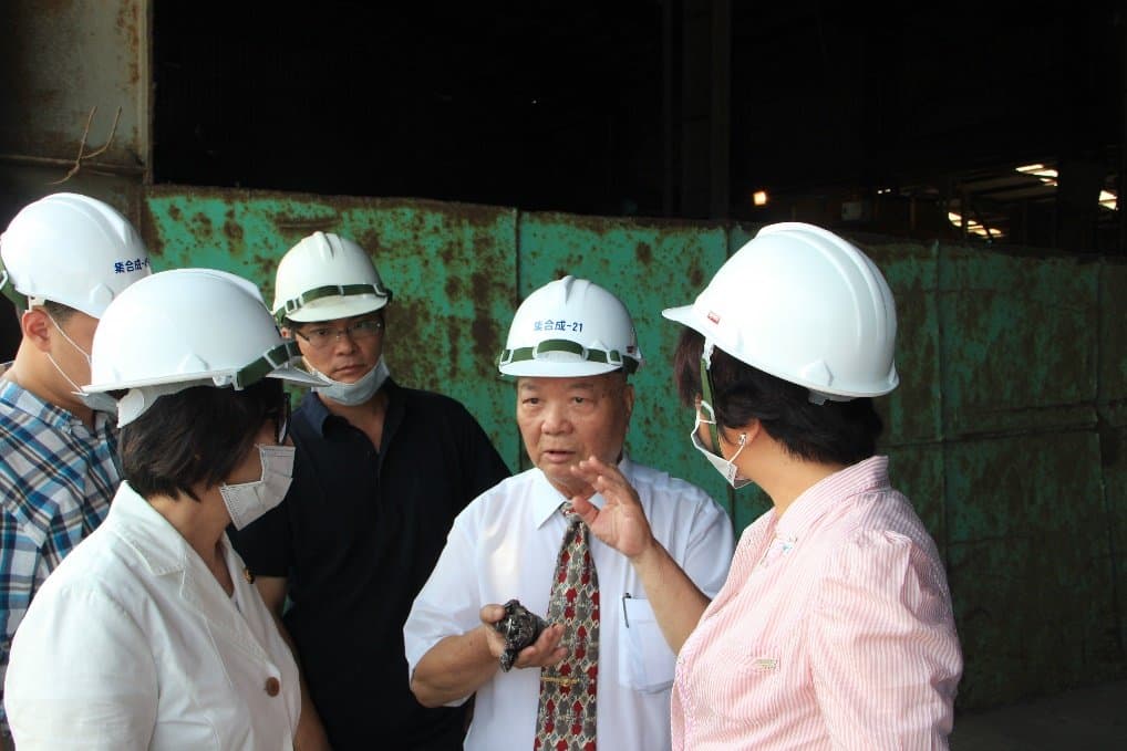 集合成公司創辦人施隨聲董事長與團隊致力發展循環經濟產業鏈